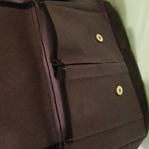 London Fog Collection Backpack - Picture 6 of 9